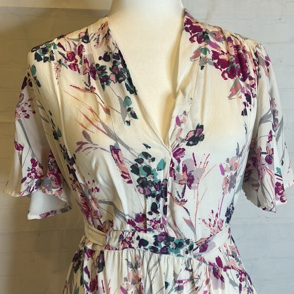 Lovestitch Floral Flutter Sleeve Dress - Picture 4 of 8